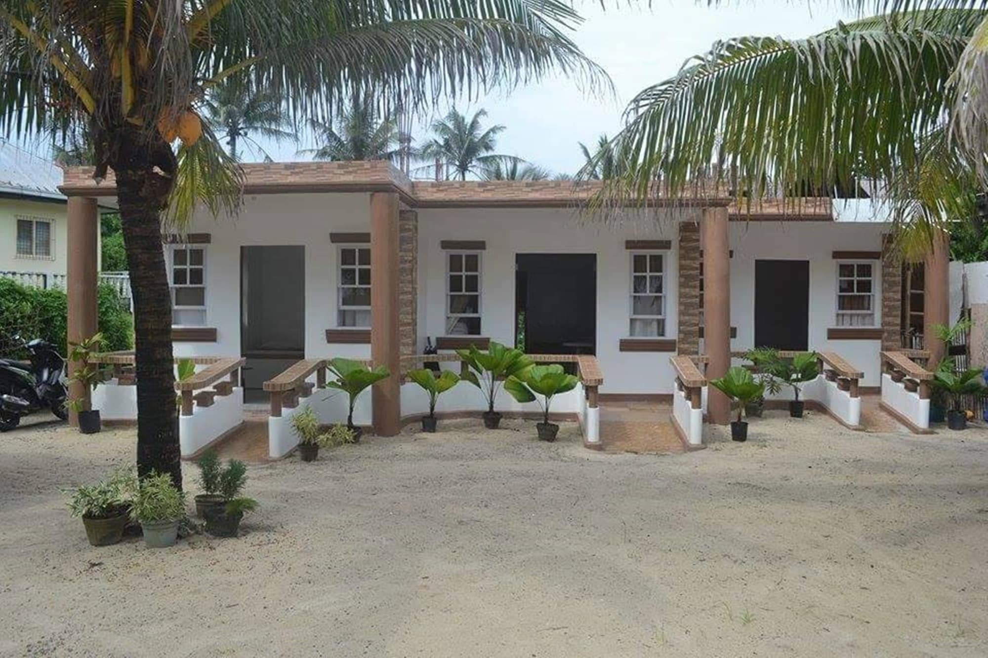 Marnin's Place Hotel 3*