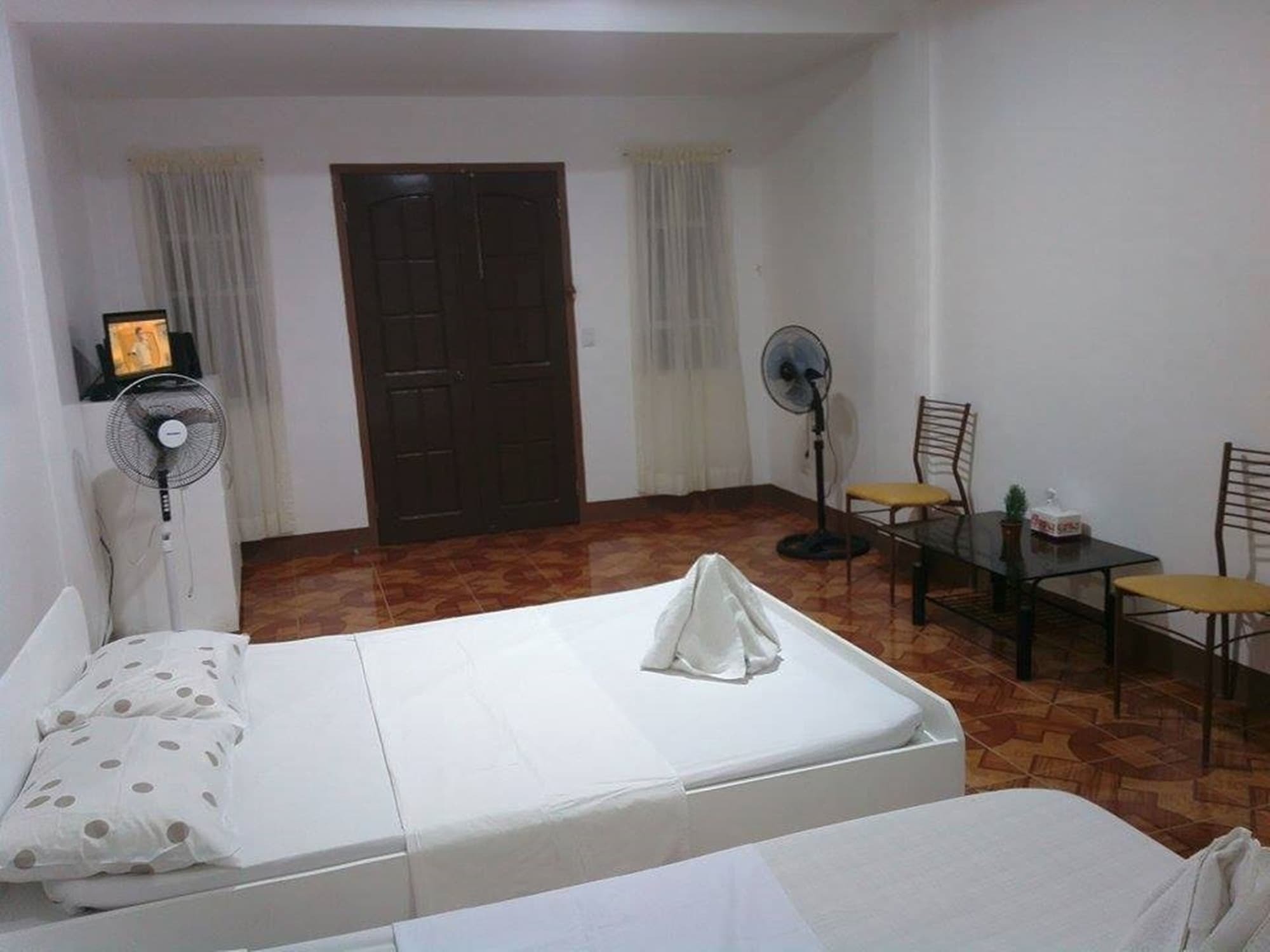 Marnin's Place 3* Manoc-Manoc